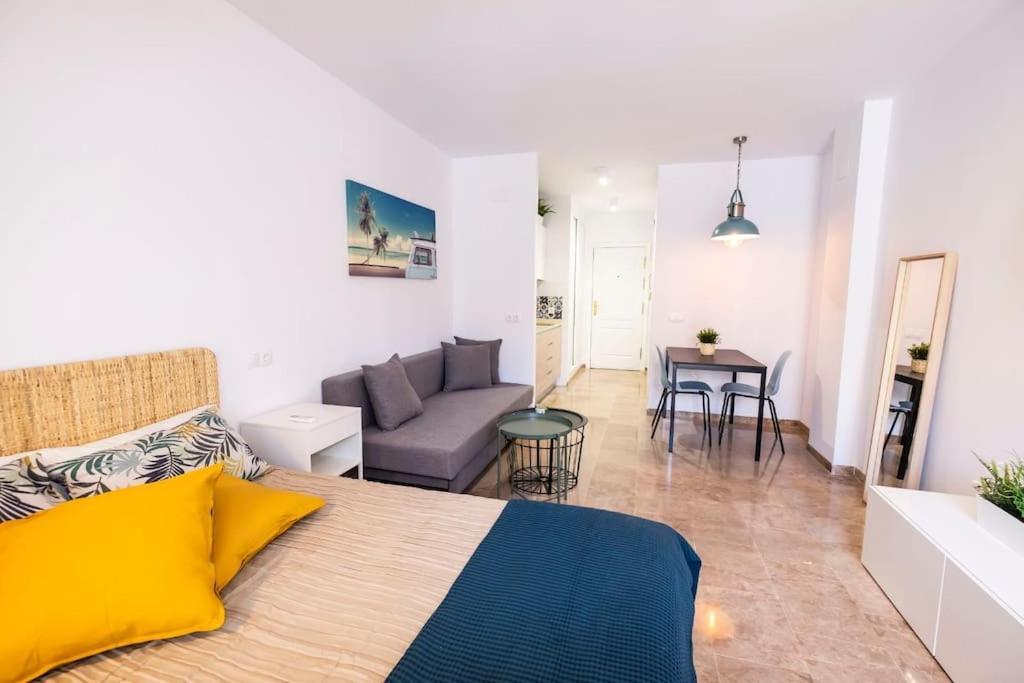 Modern & Cozy Studio Excellent Location Near Beach Torremolinos Esterno foto